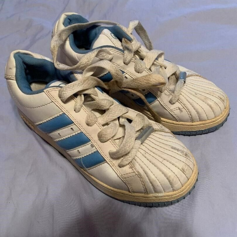 Vintage 1980’s Womans Adidas Sneakers